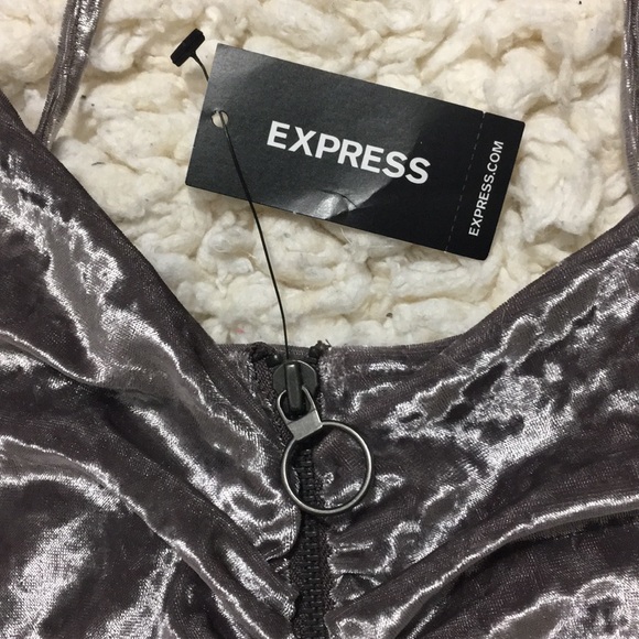 Express| One Eleven Velvet Crop Top - Picture 3 of 5